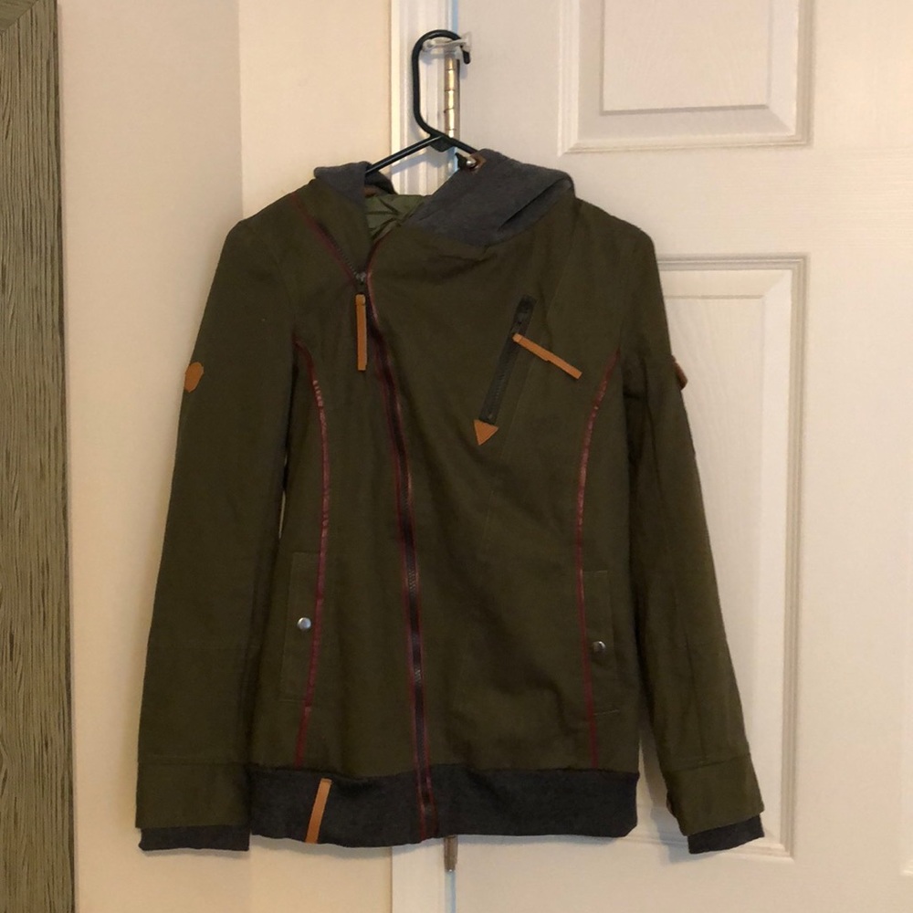 Olive green boutique jacket